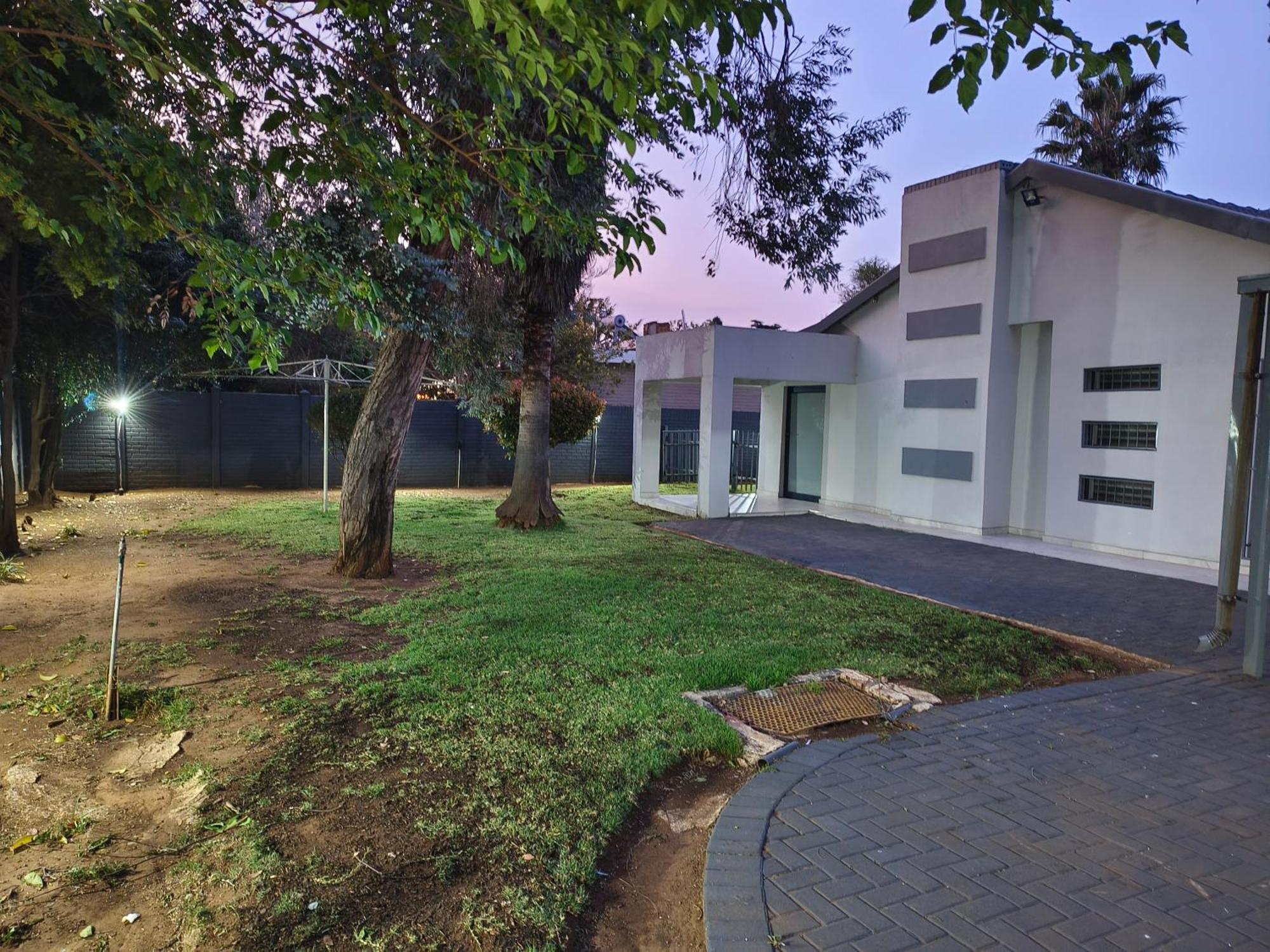 In Town Vaal Apartment Вереенигинг Екстериор снимка
